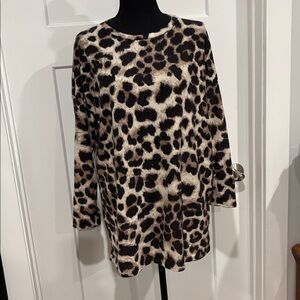 Leopard BomBom Print Long Sleeve Top
EUC size Medium